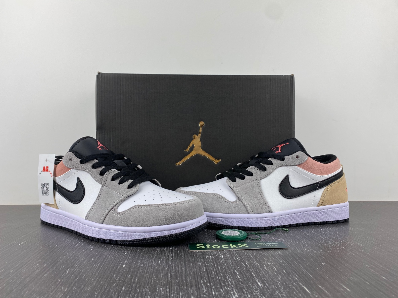 air jordan 1 low “flight club” dx4334-008