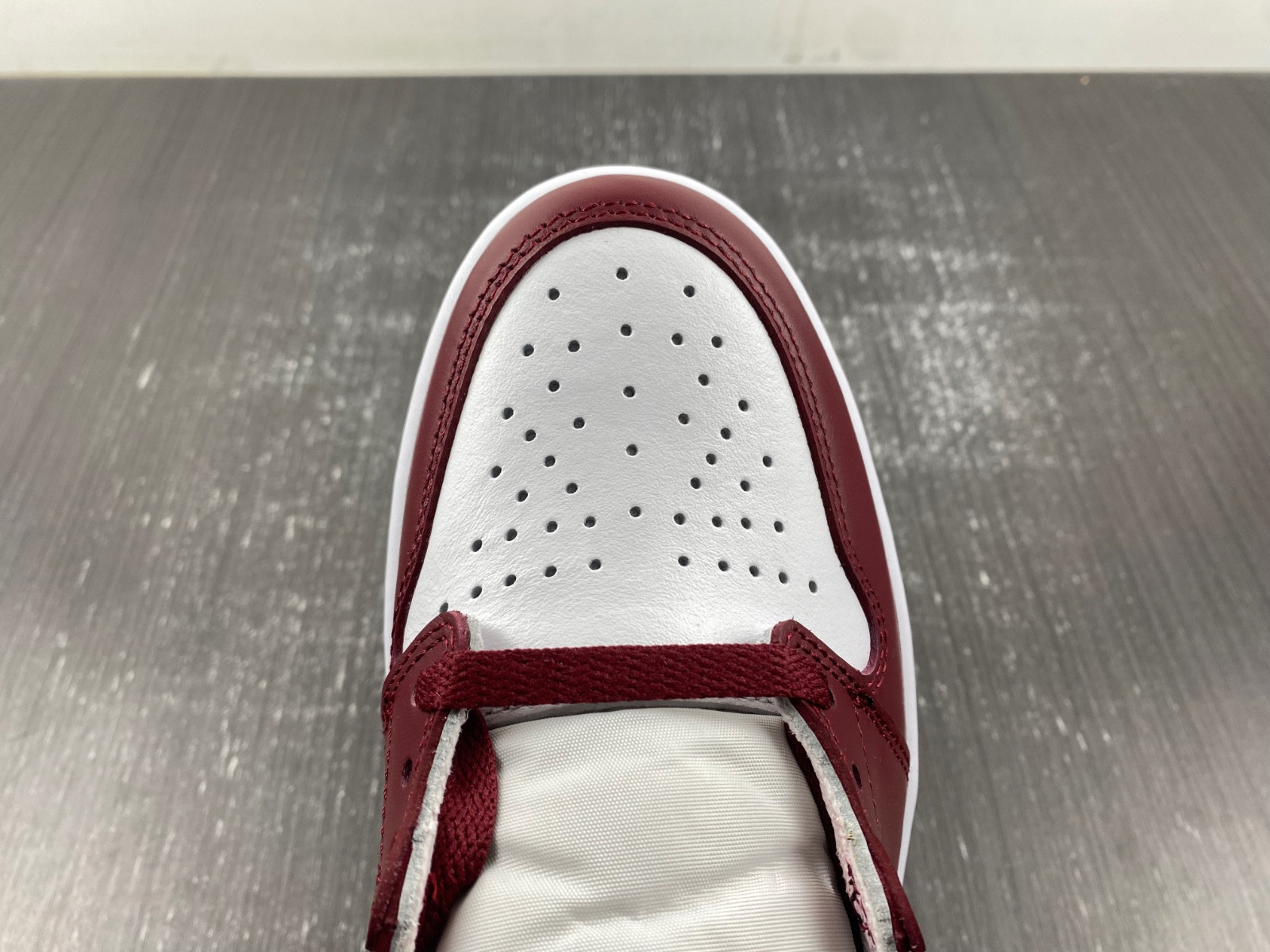 air jordan 1 high og team red dz5485-160