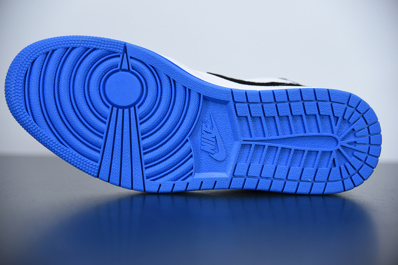 air jordan 1 mid wmns royal black white bq6472-102