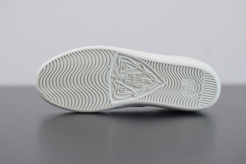 g*u*i ace embroidered low-top sneaker