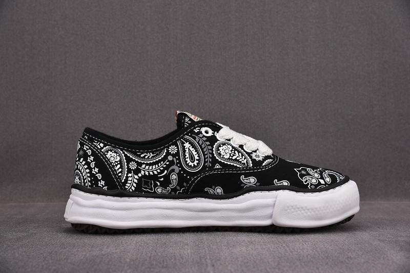 Ma*s*n mihara yasuhiro sneaker
