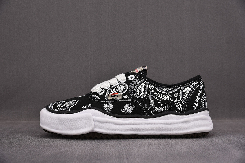 Ma*s*n mihara yasuhiro sneaker