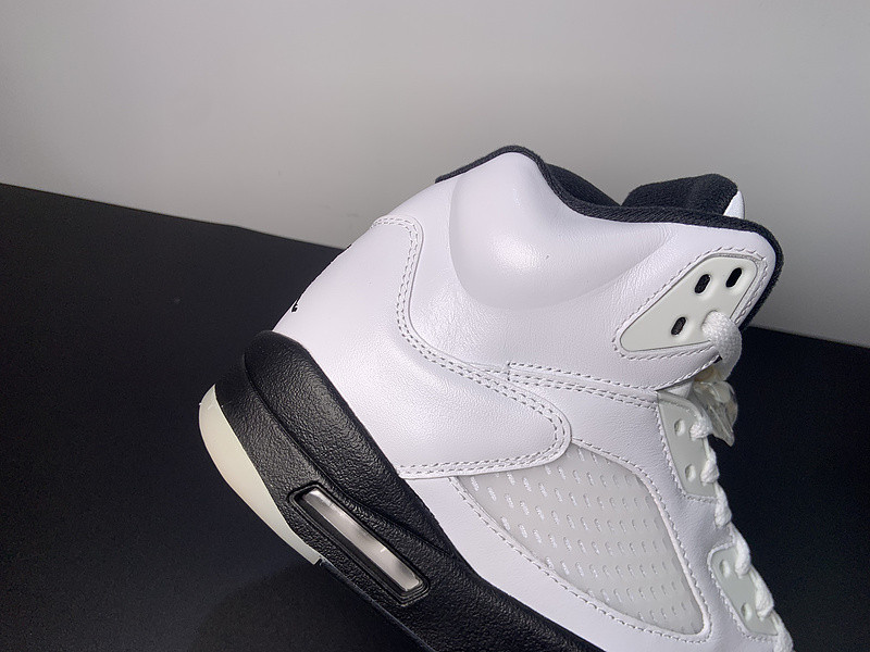 air jordan 5 white black dd0587-110
