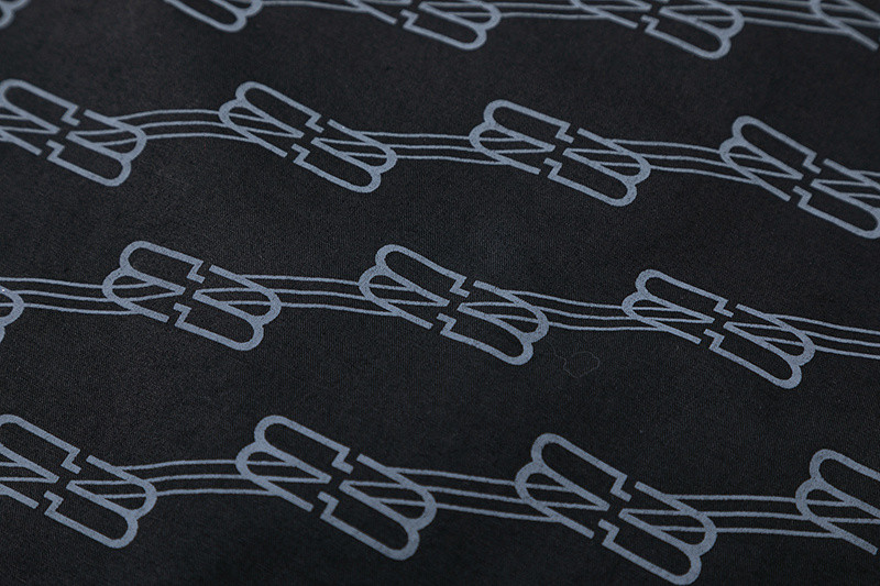 Ba*len*cia*ga clothes