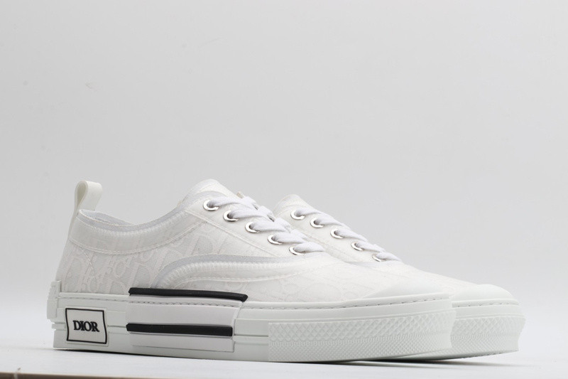 dio* x converse sneaker