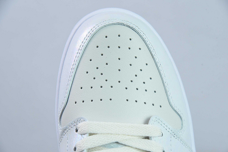 Air Jordan 1 Low WMNS Year of the Snake HF4080-001