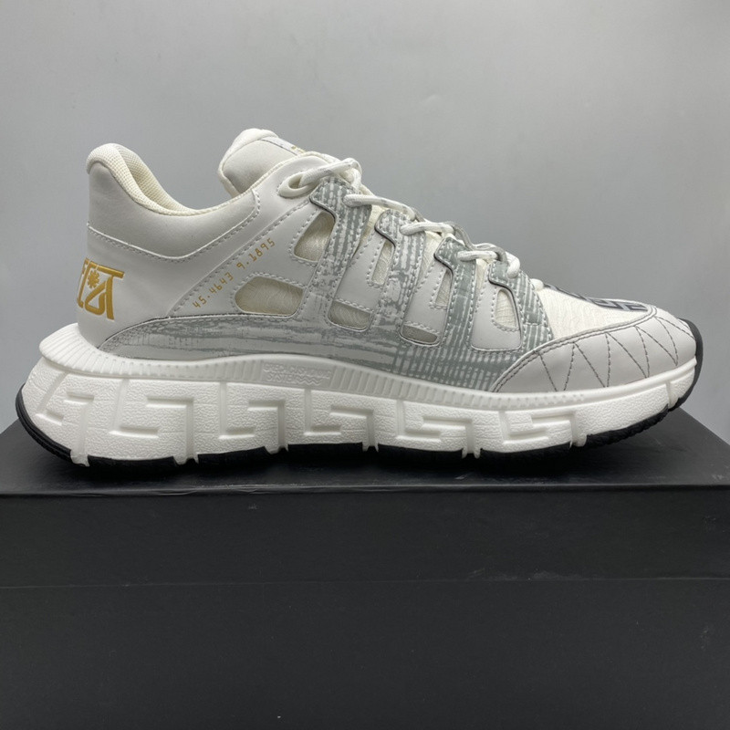 vs chain reaction sneakers
