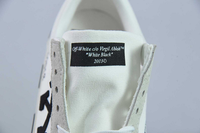 off white SNEAKERS