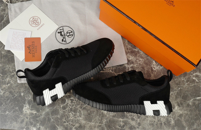 H**mes sneaker