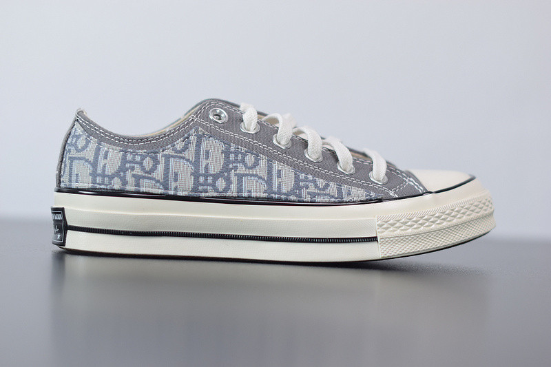 dio* x converse sneaker